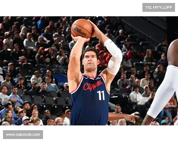 快船洛佩斯26分6板 替补火力不足成保级隐忧